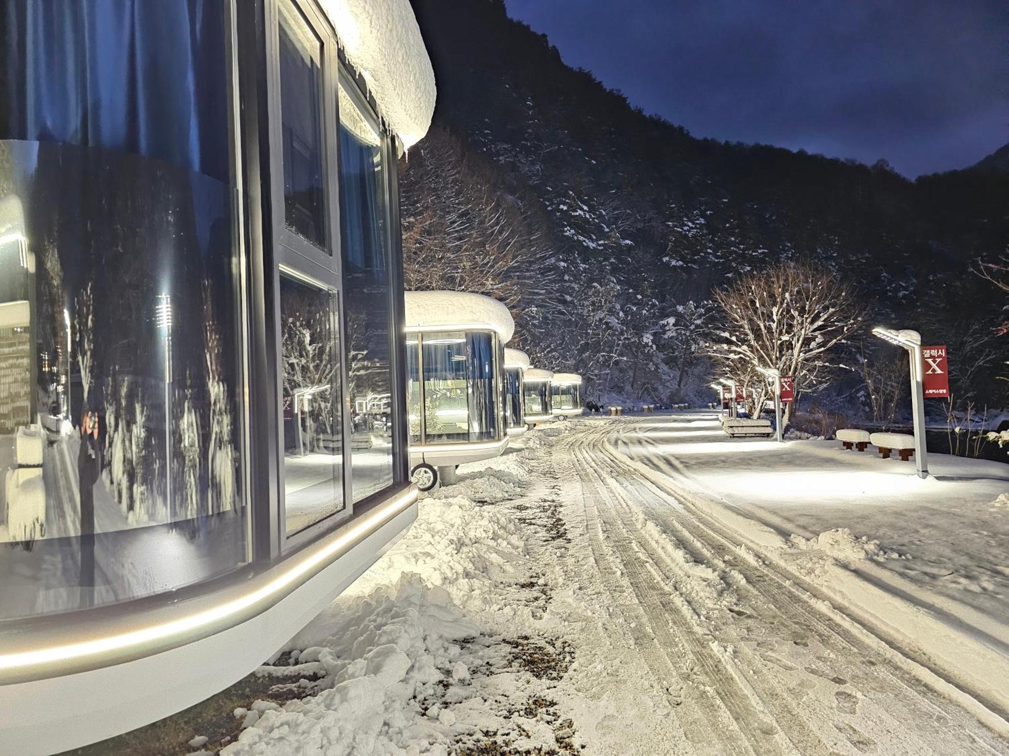 Galaxy X Hotel Type Caravan Glamping & Pension 平昌郡 エクステリア 写真