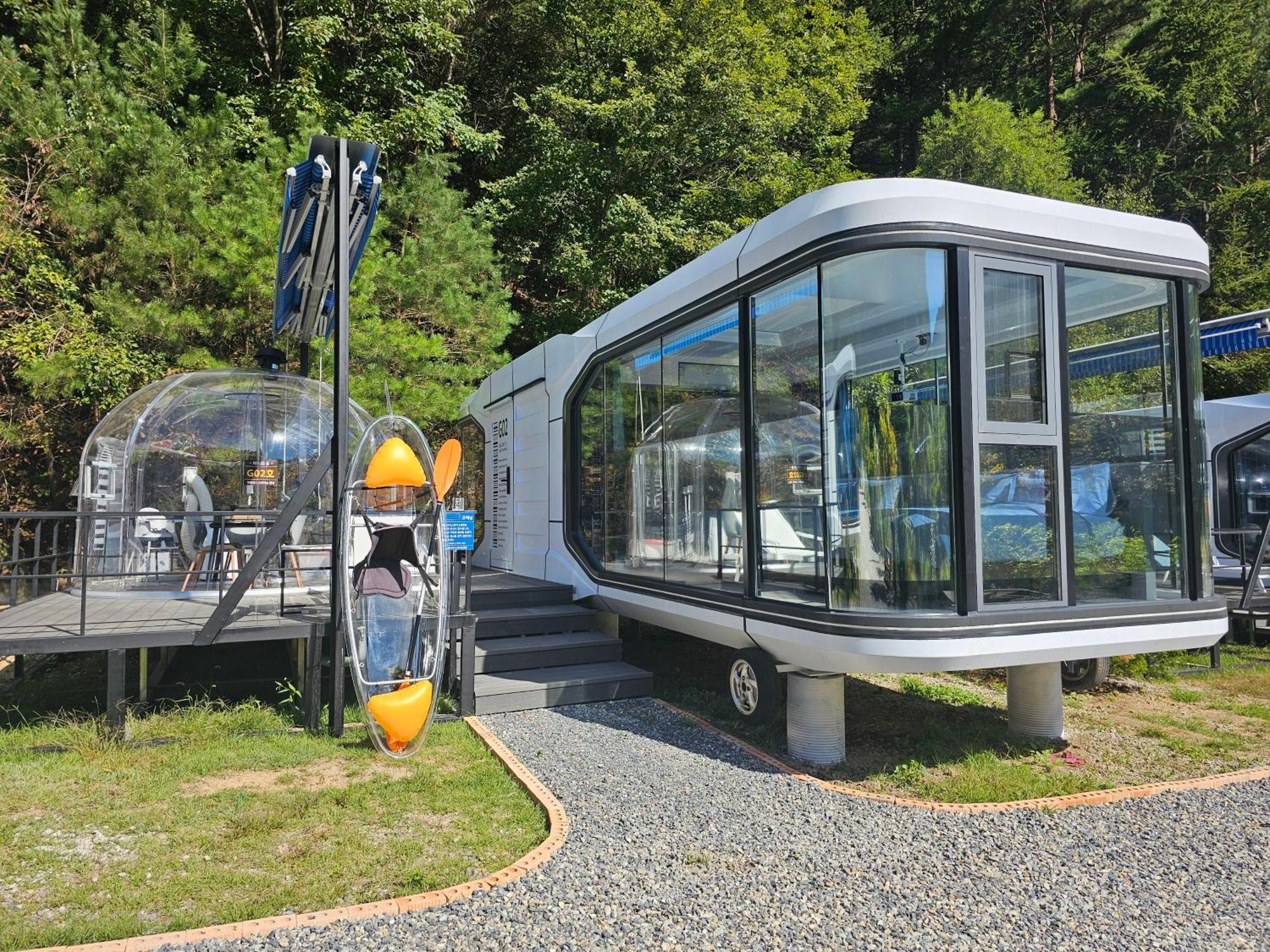 Galaxy X Hotel Type Caravan Glamping & Pension 平昌郡 エクステリア 写真